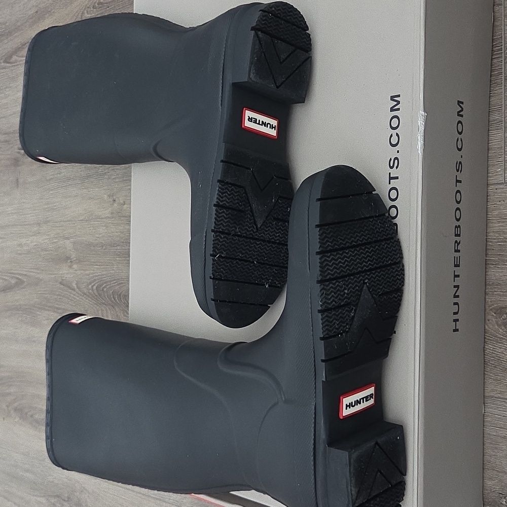 Hunter Black Tall Waterproof Rain Boots - Picture 4 of 4